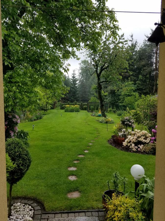 Kwiatowe Zacisze Villa Przeciszow Kültér fotó
