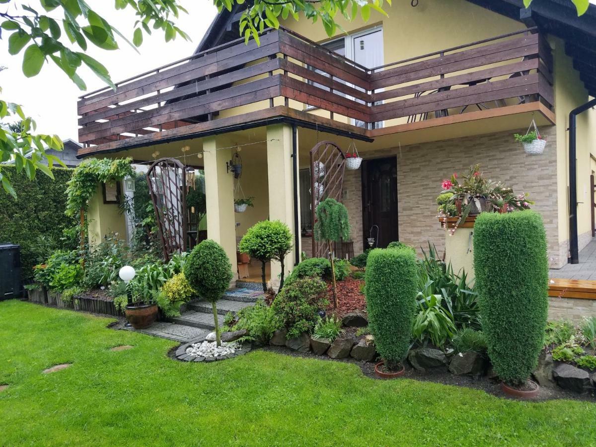 Kwiatowe Zacisze Villa Przeciszow Kültér fotó